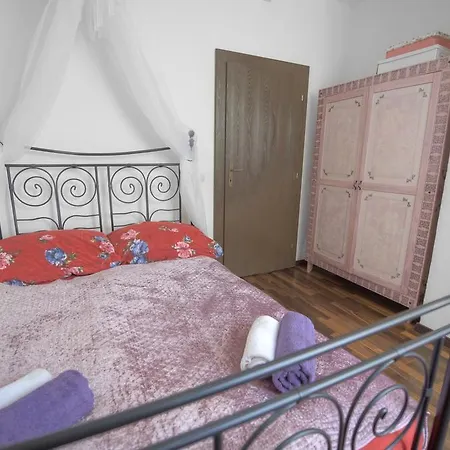 Apartment - Maria Murter